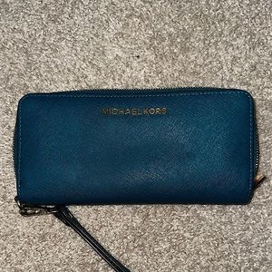 Michael Kors Triwallet Wristlet